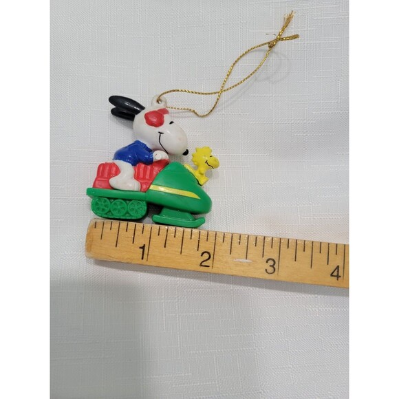 Vintage Peanuts Snoopy With Woodstock Green Snowmobile Ornament - Picture 7 of 7